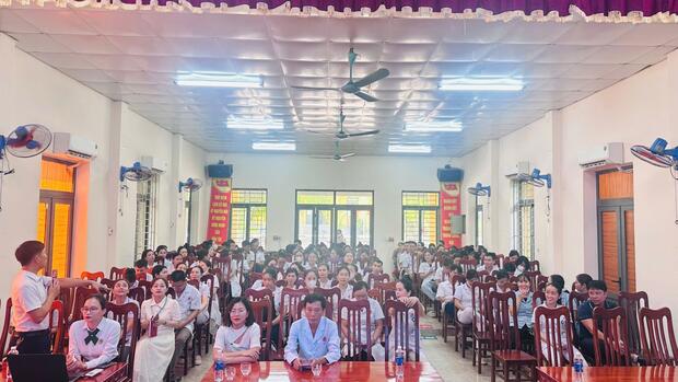 BỆNH VIỆN ĐA KHOA THANH CHƯƠNG TỔ CHỨC TẬP HUẤN NÂNG CAO KỸ NĂNG GIAO TIẾP, ỨNG XỬ NĂM 2025